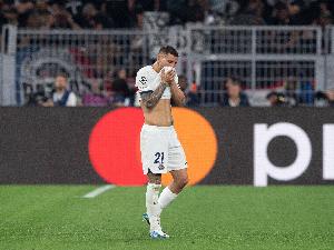 电竞世界杯-卢卡斯：本赛季我经历了职业生涯至暗时刻，同时也享受着至高荣光